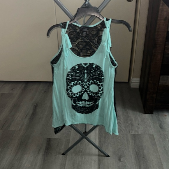 Ladies tank t-shirt with a Lacey type back - Picture 1 of 2